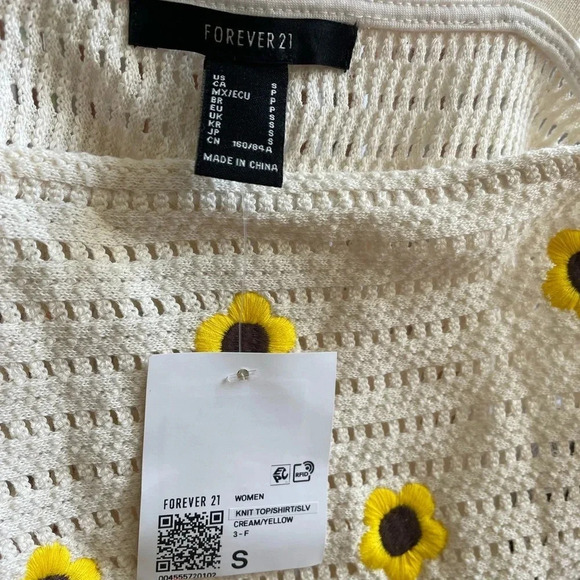 NwT Embroidered Crop Top Flowers Crochet Sleeveless Size s - Picture 3 of 4